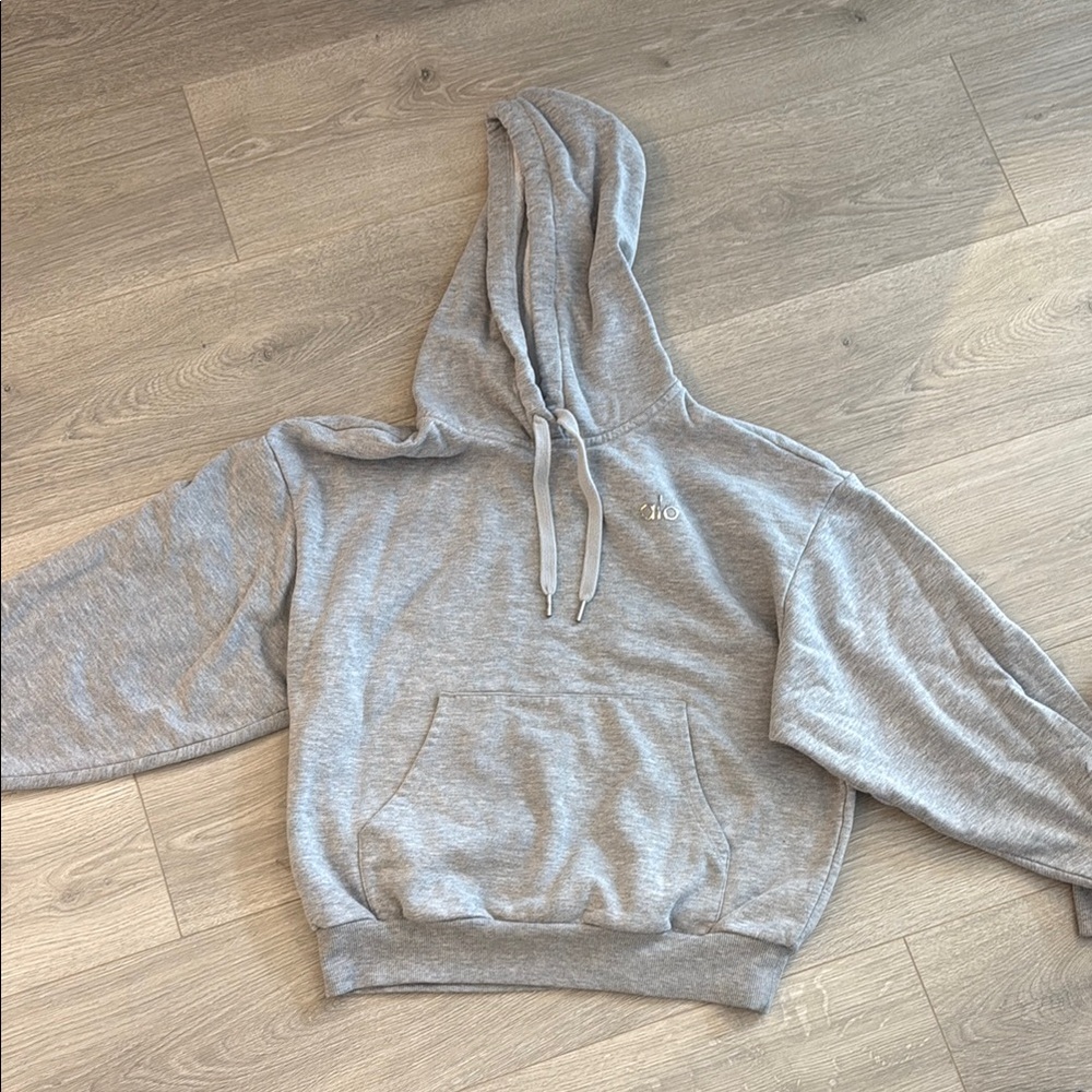 Cropped Alo Yoga Hoodie